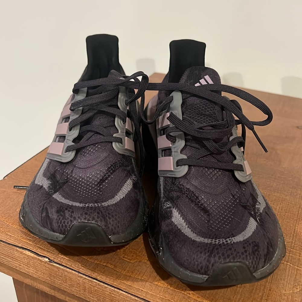 Adidas Women’s UltraBoost size 8. Lavender and Black.